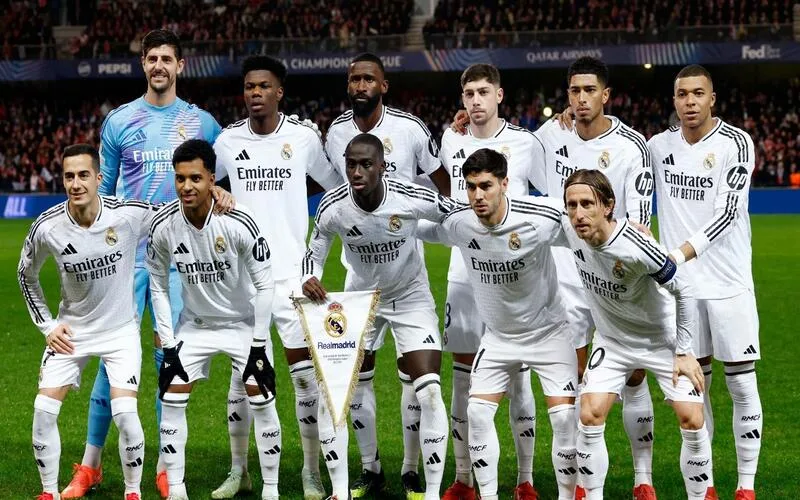 doi hinh real madrid manh nhat the ky 21 da tao nen de che bat tu