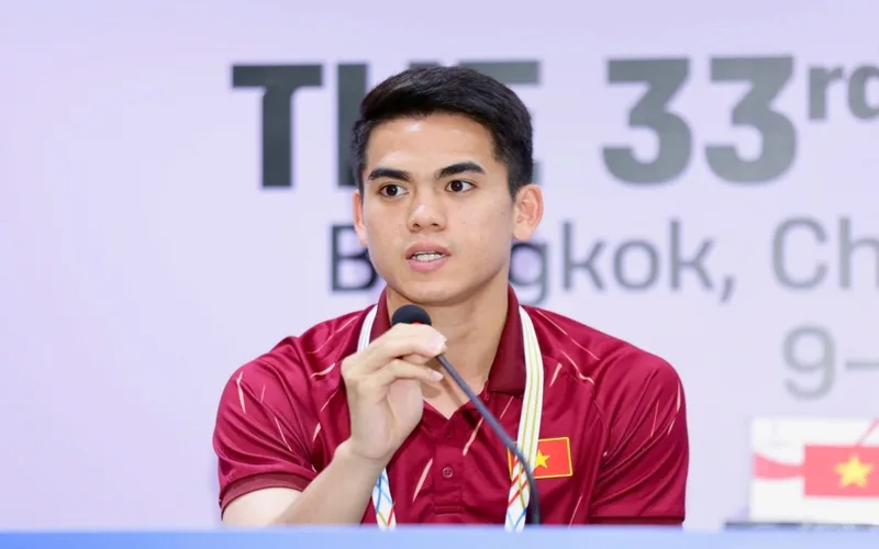 khuat van khang tai nang dac biet cua bong da viet nam hien dai